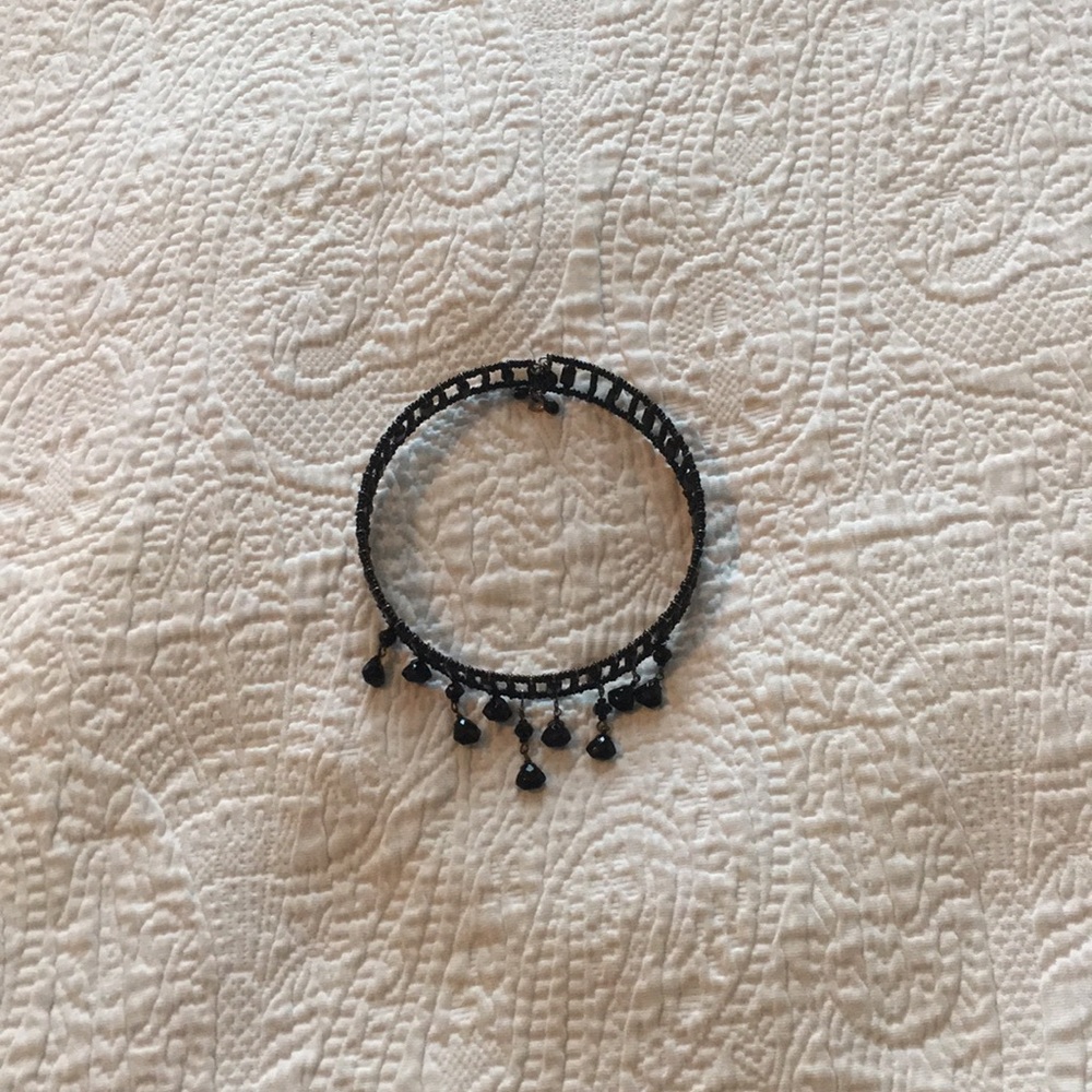 Black choker